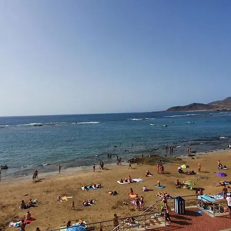 Isamaría Terraza Y Piscina En La Playa * Las Palmas de Gran Canaria