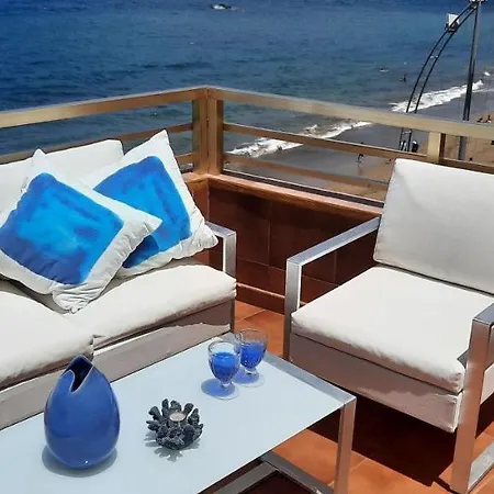 Isamaria Terraza Y Piscina En La Playa Las Palmas de Gran Canaria